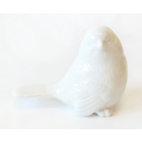 Bílý ptáček z porcelánu