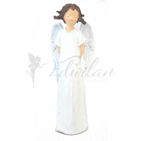 Snící anděl v dlouhých šatech