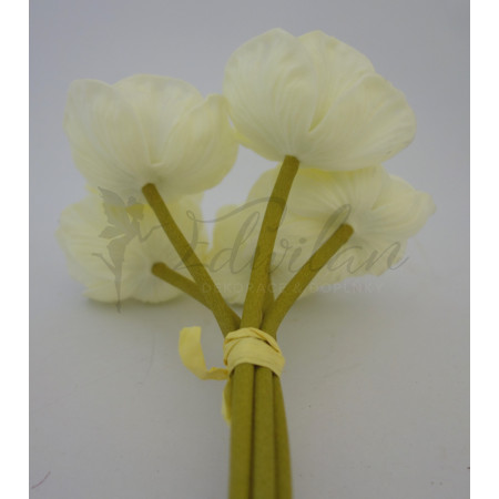 Kytička krémových anemonek