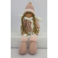 Sedící panenka s pleteným kabátkem